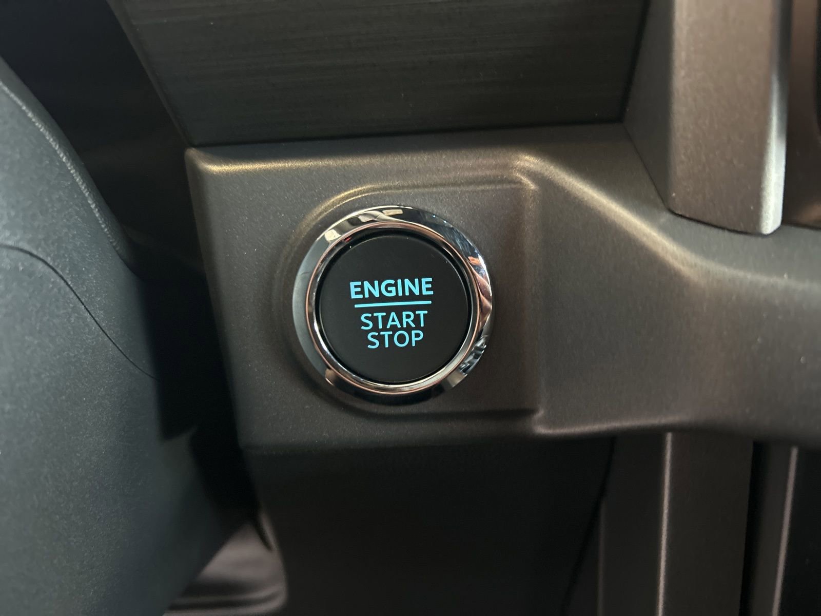 New 2025 Ford F150 XLT w/ Equipment Group 302A MID image 27