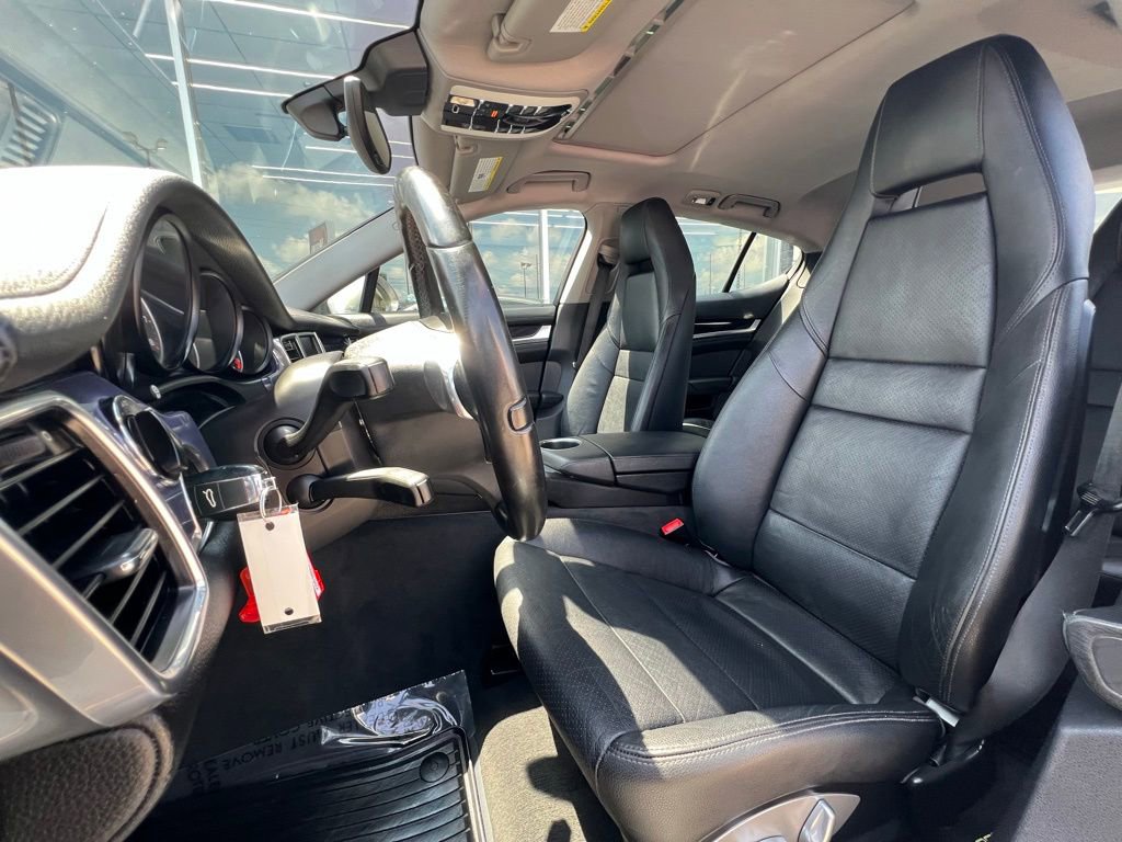 Used 2010 Porsche Panamera S image 17