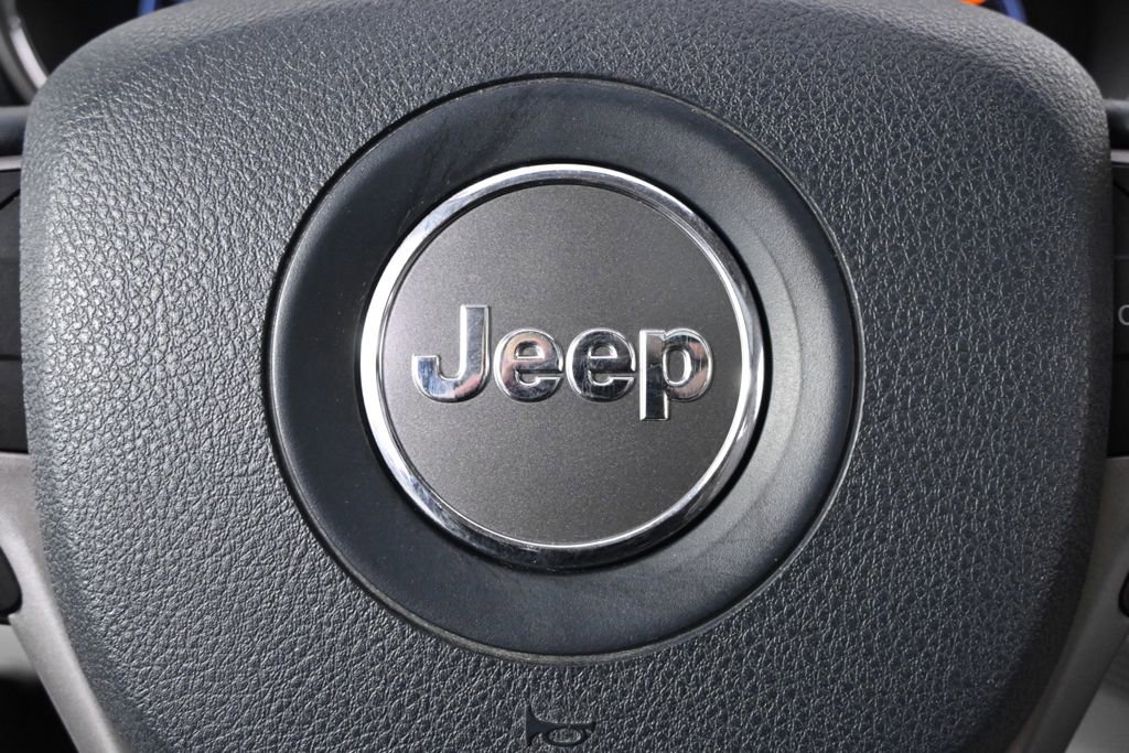 Used 2017 Jeep Grand Cherokee Summit AWD/4WD image 36