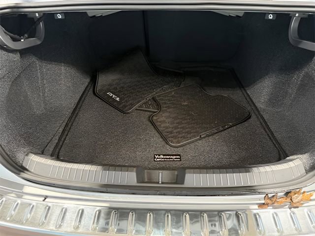 Used 2025 Volkswagen Jetta SE FWD image 38