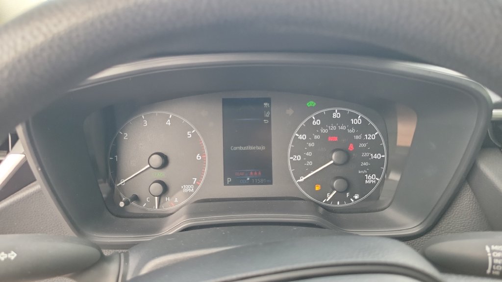 Used 2025 Toyota Corolla LE FWD image 20