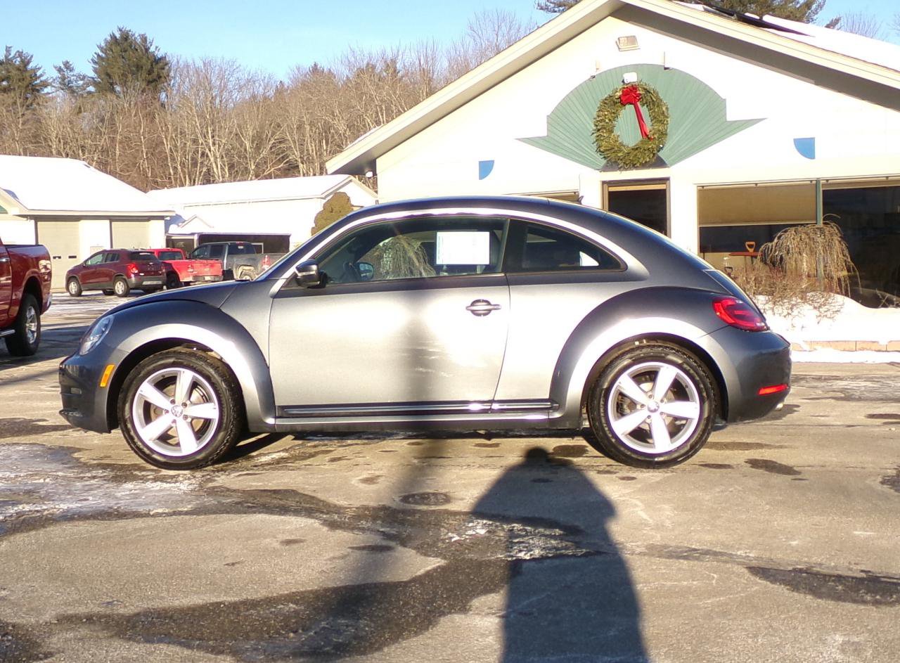 Used 2013 Volkswagen Beetle 2.5 image 3