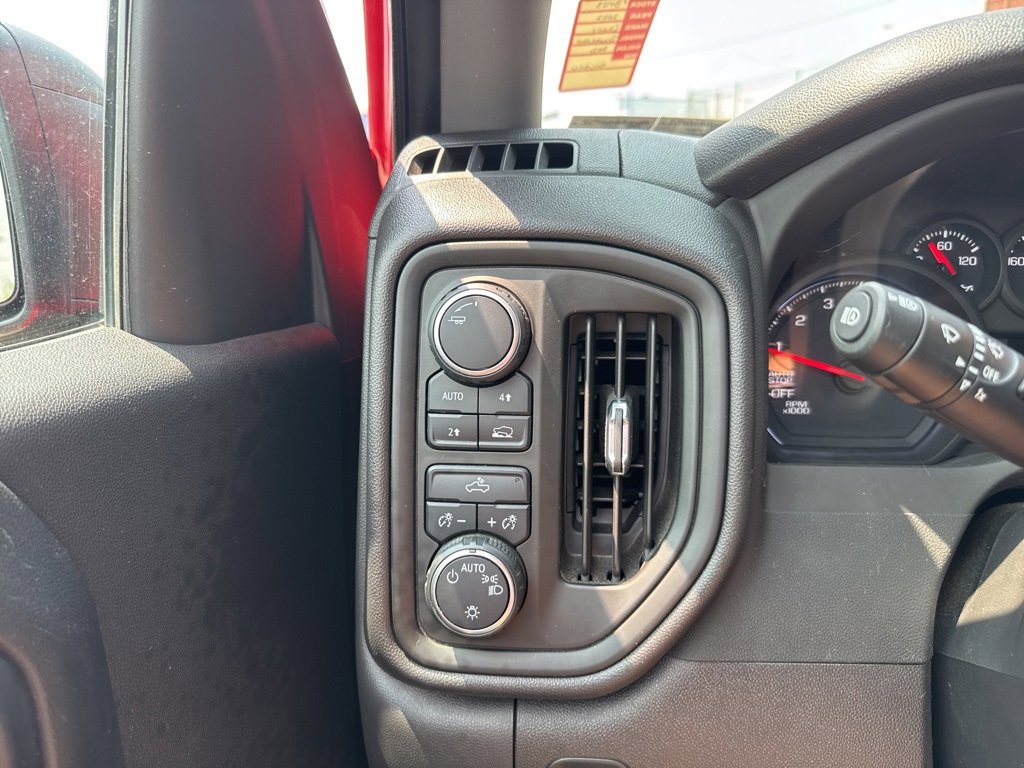 Used 2022 Chevrolet Silverado 1500 Custom image 32