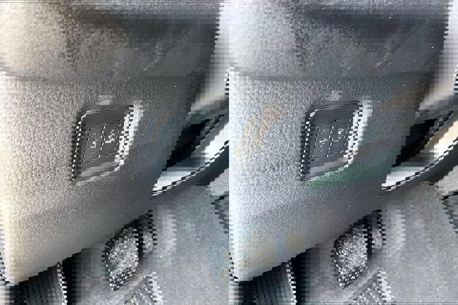 Used 2024 Porsche Cayenne image 33