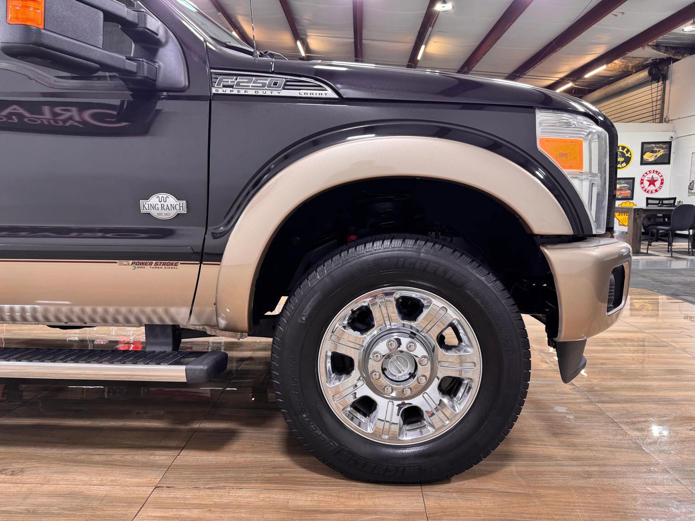 Used 2012 Ford F250 King Ranch w/ King Ranch w/Chrome Pkg image 4