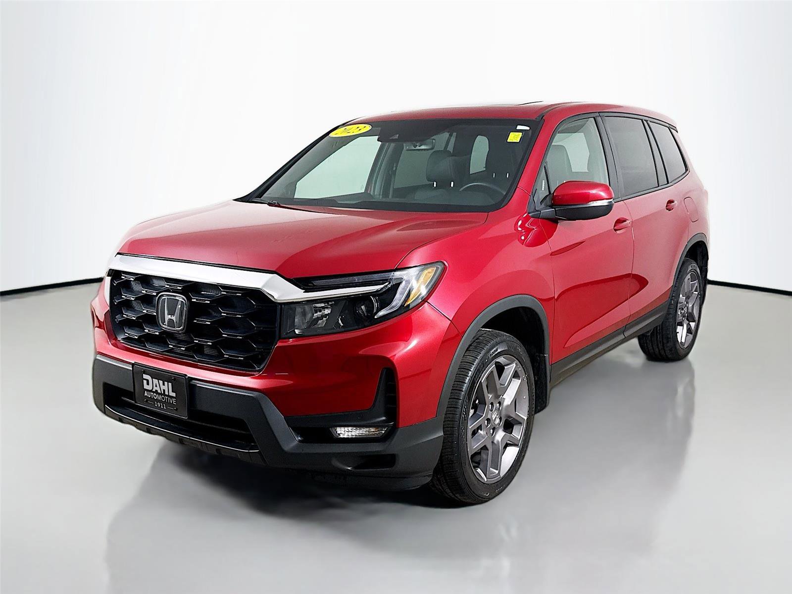 Used 2023 Honda Passport EX-L image 4