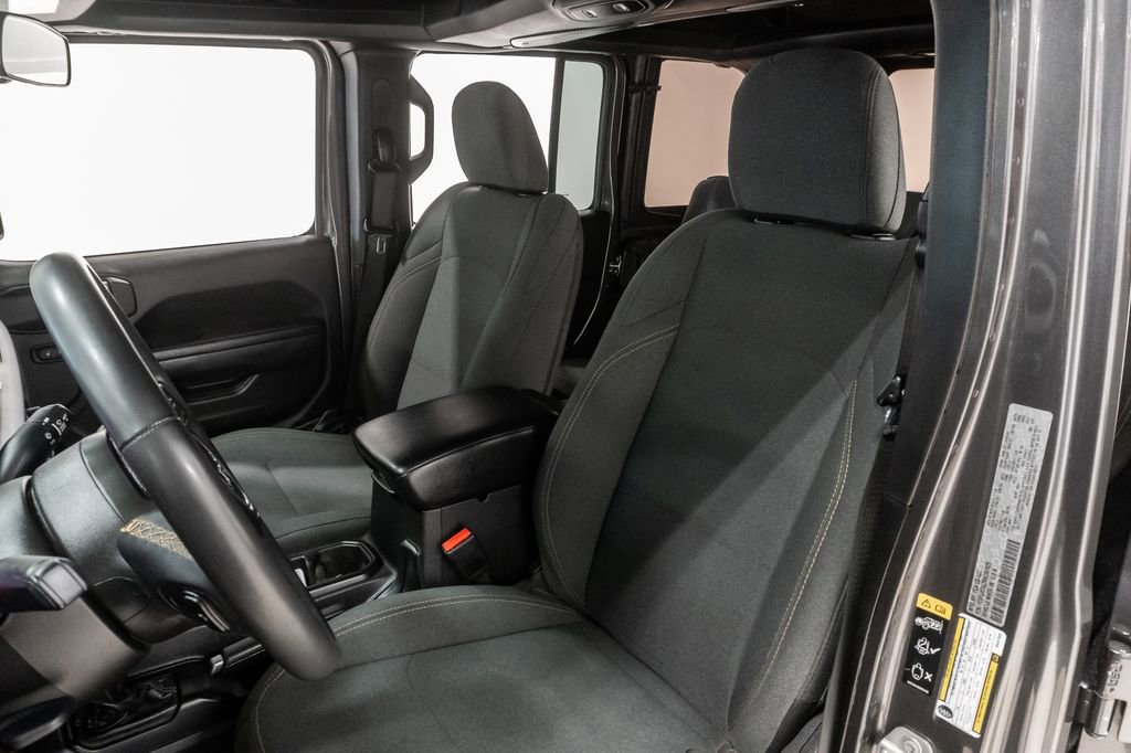 Used 2024 Jeep Wrangler Unlimited Sport AWD/4WD image 9