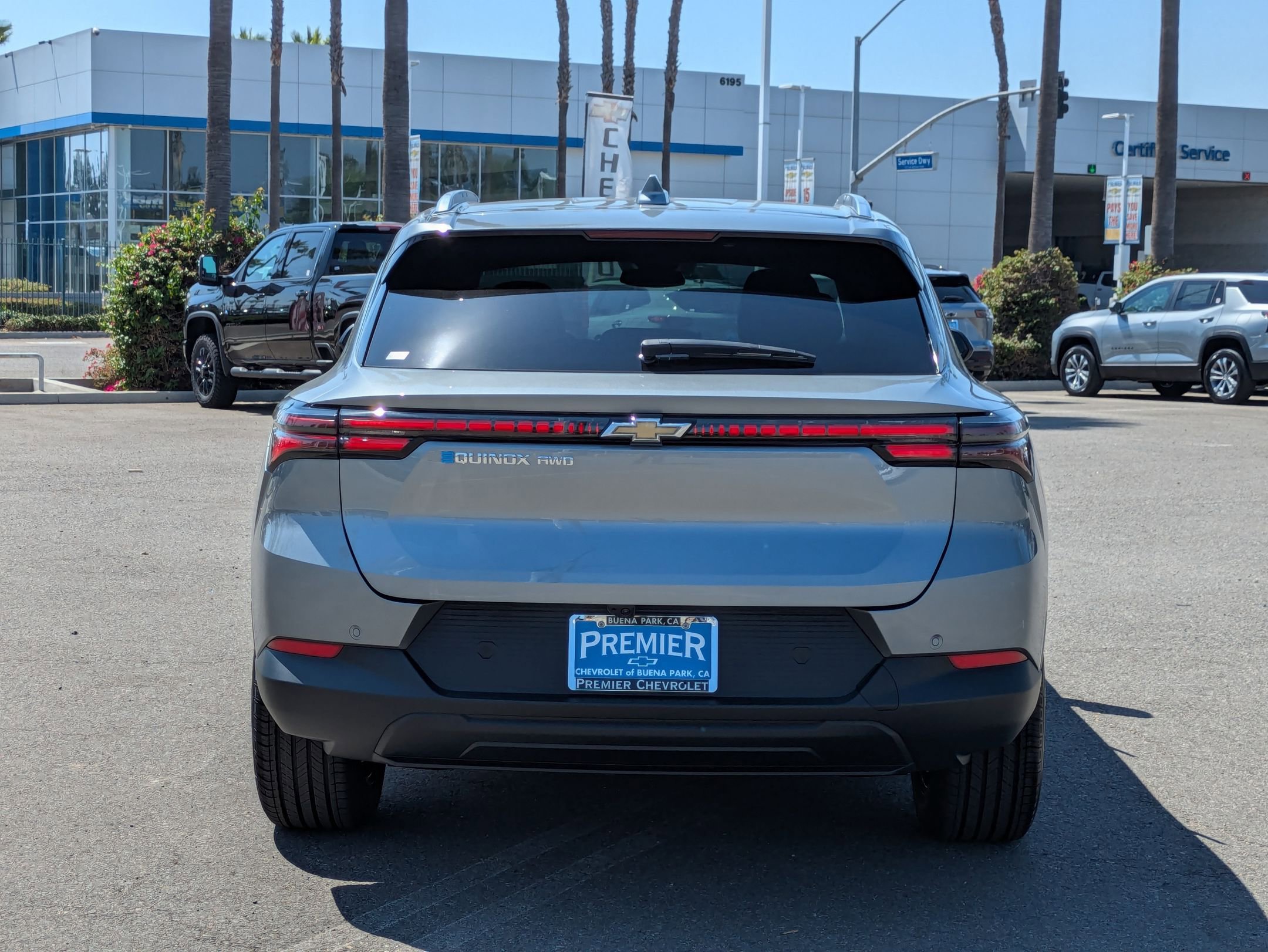 Used 2026 Chevrolet Equinox EV LT image 4
