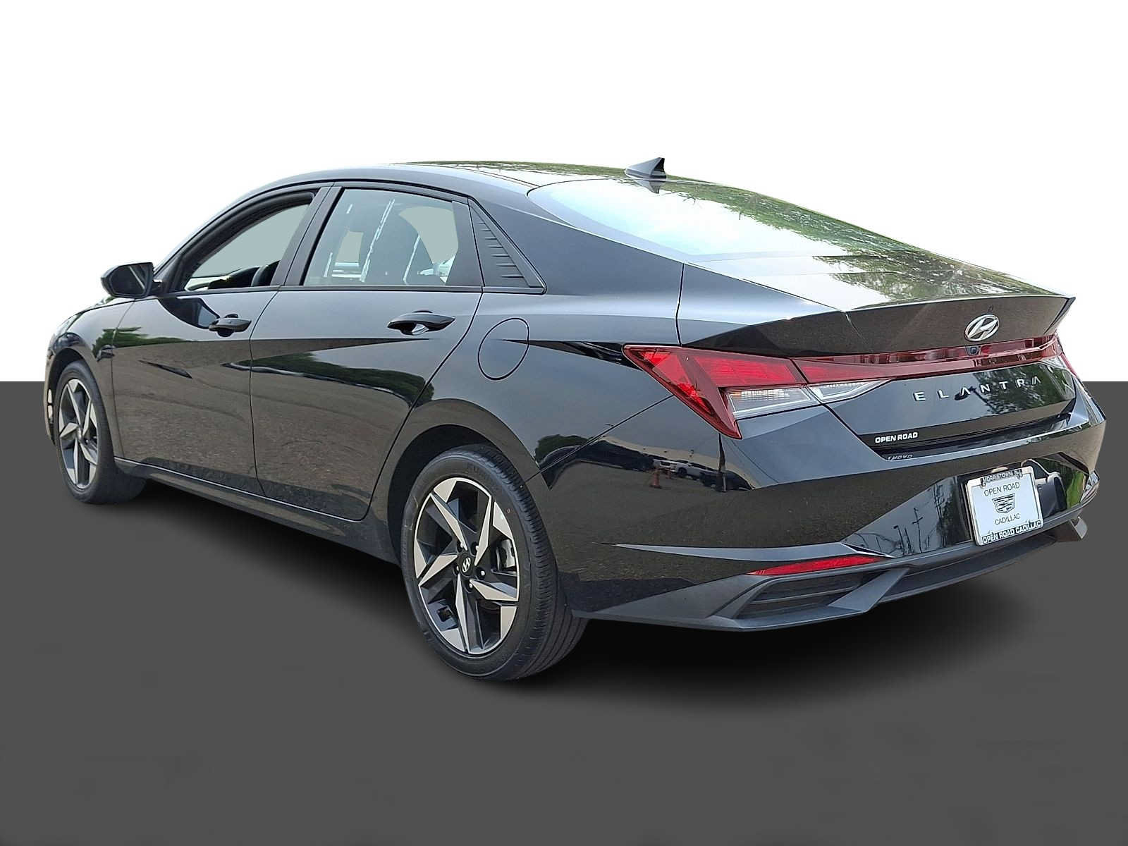 Used 2023 Hyundai Elantra SEL w/ Convenience Package FWD image 4