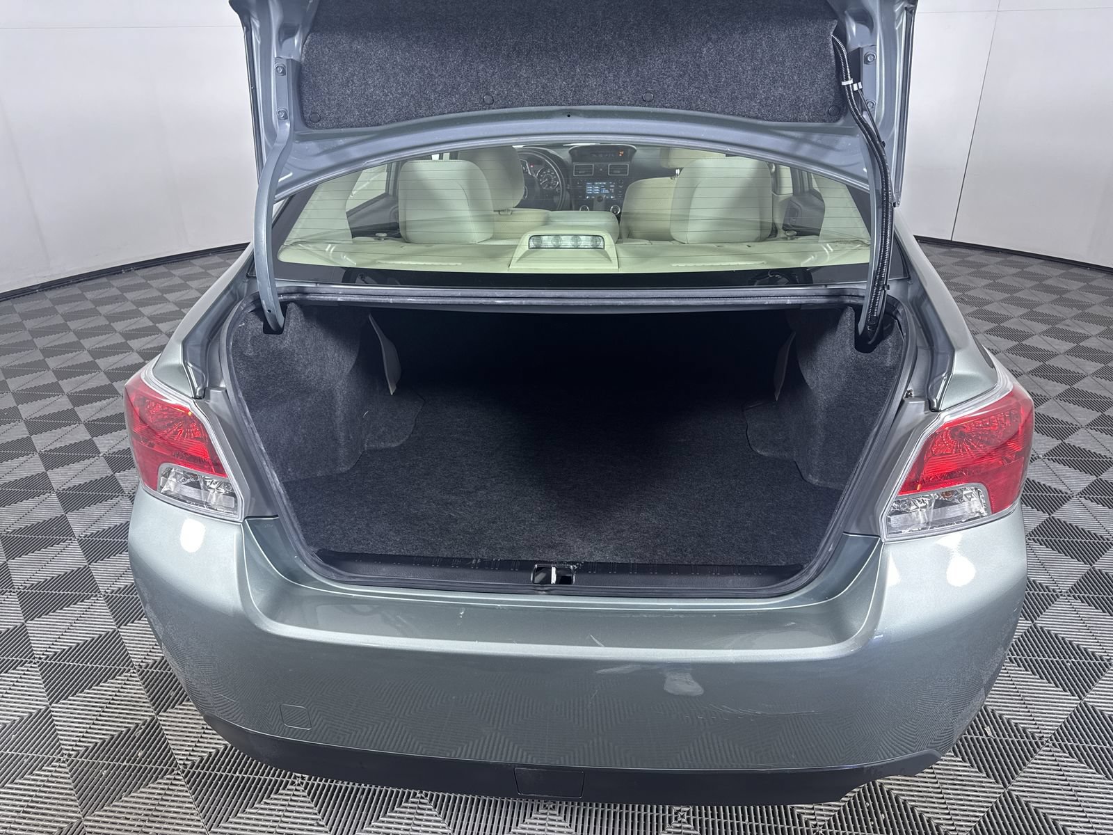 Used 2015 Subaru Impreza 2.0i AWD/4WD image 23