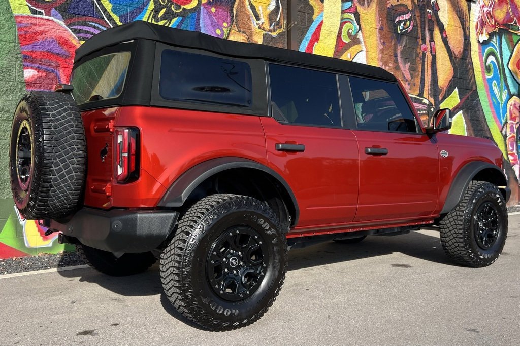 Used 2023 Ford Bronco Wildtrak image 9