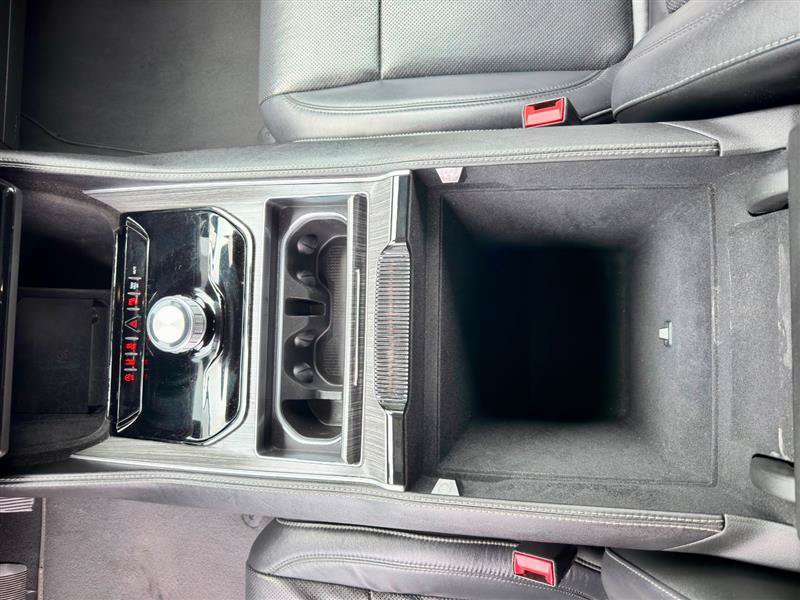 Used 2024 Jeep Wagoneer L Series II RWD image 17