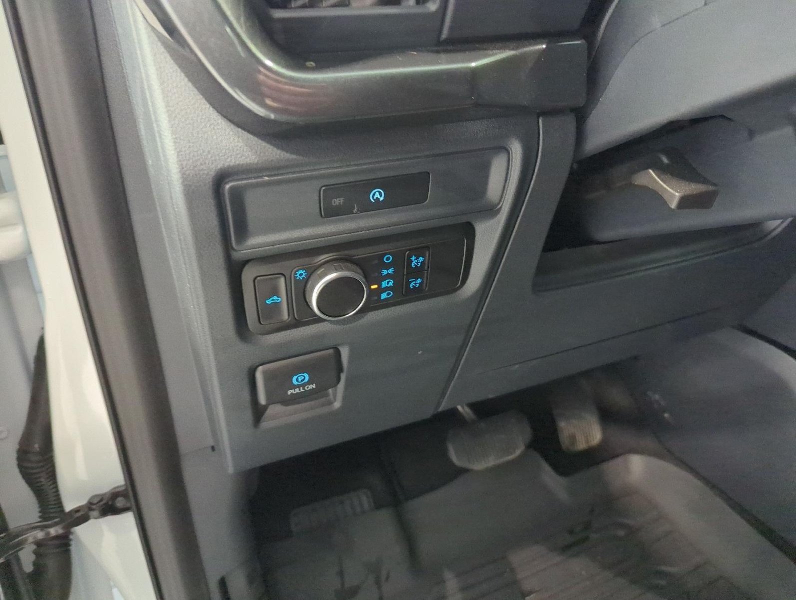 Used 2025 Ford F150 STX AWD/4WD image 15