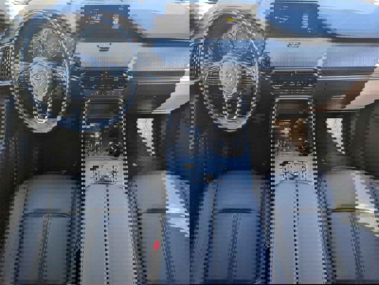 Used 2025 MAZDA CX-90 3.3 Turbo w/ Select Package image 9