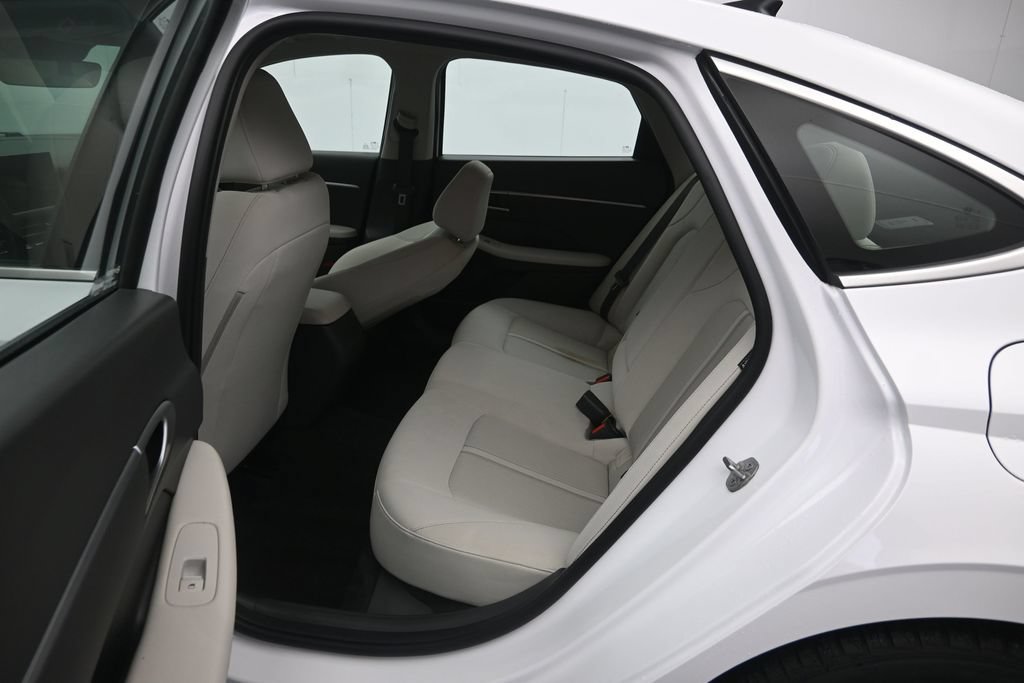 Used 2025 Hyundai Sonata SEL FWD image 23