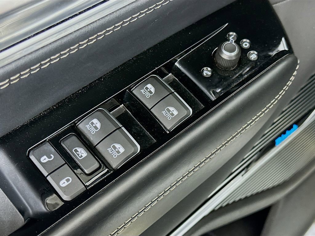 Used 2023 Jeep Grand Wagoneer 4WD image 21