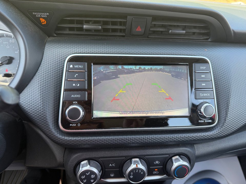 Used 2021 Nissan Kicks S image 19