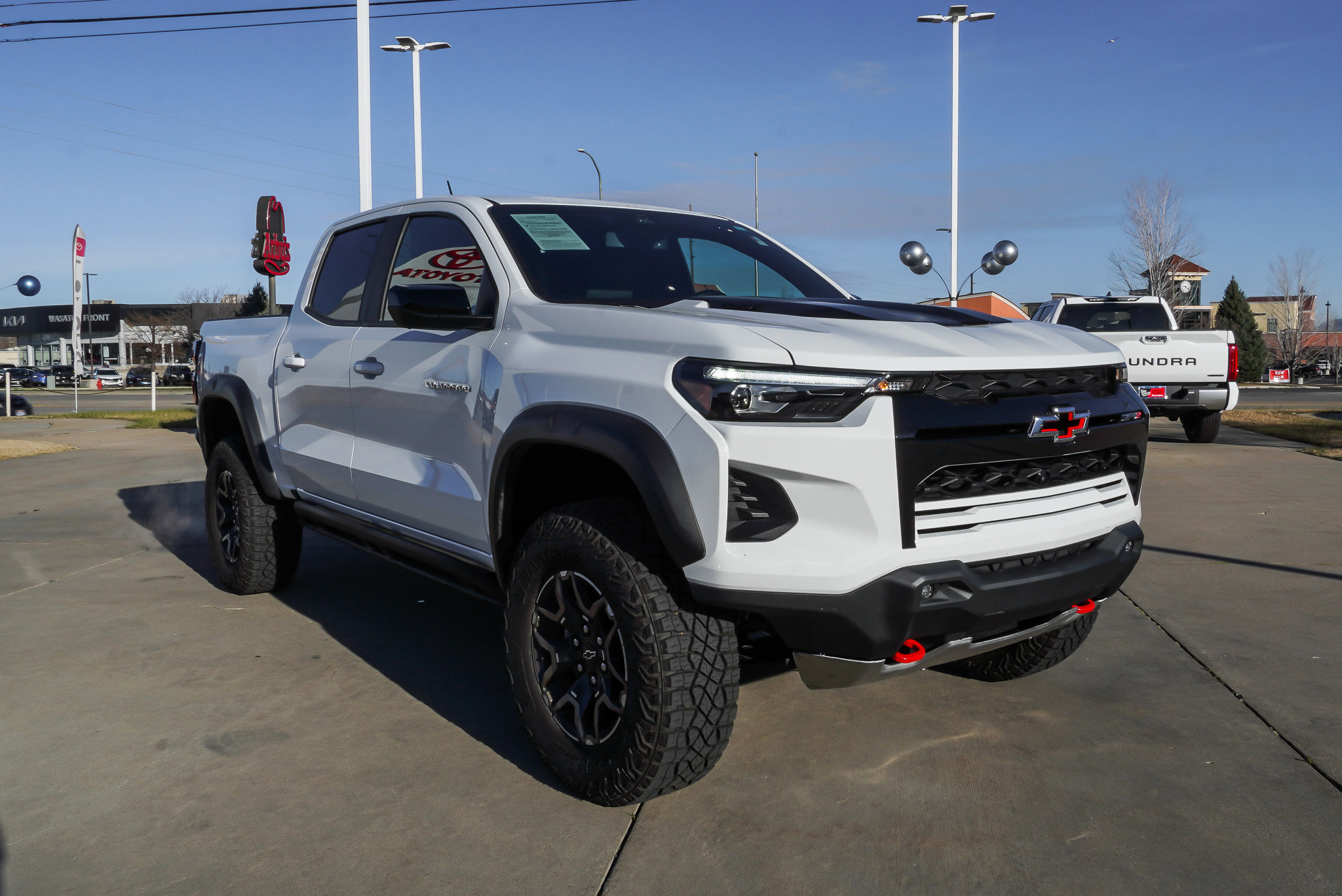 Used 2025 Chevrolet Colorado ZR2 w/ Technology Package video 2