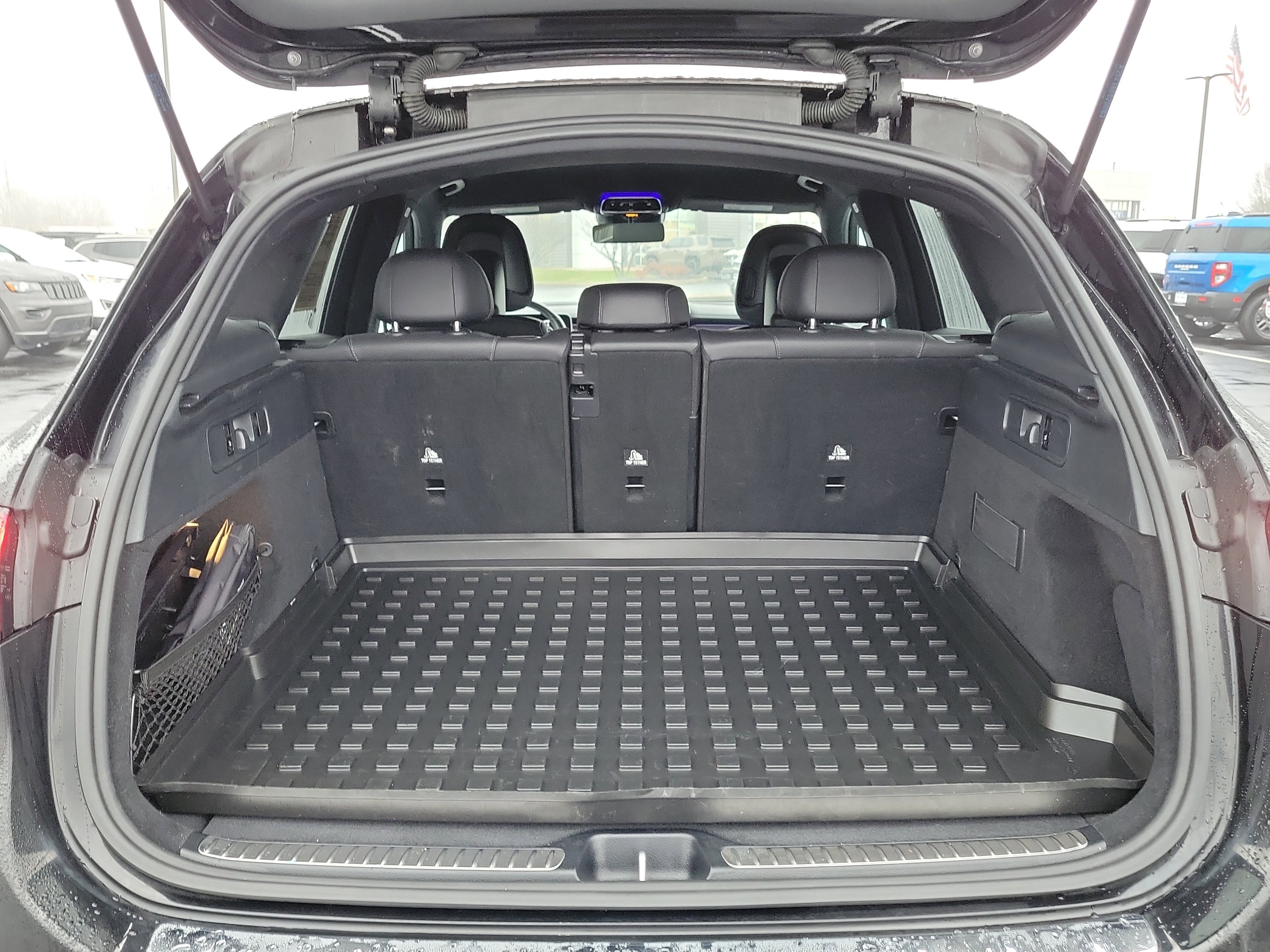 Used 2023 Mercedes-Benz GLC 300 4MATIC image 8