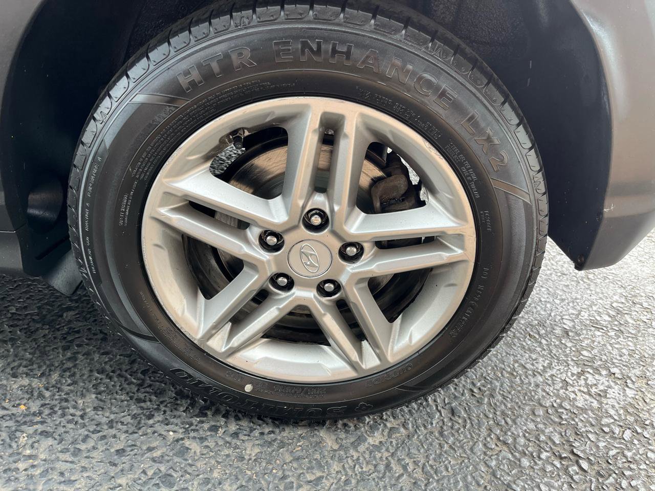 Used 2019 Hyundai Kona SE AWD/4WD image 15