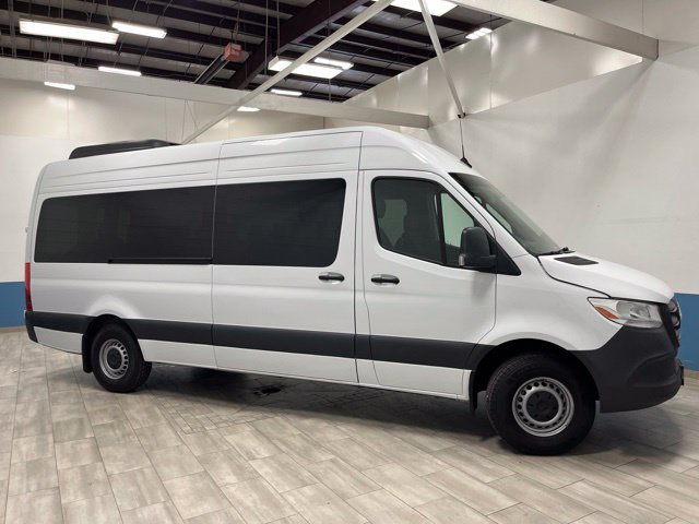 Used 2025 Mercedes-Benz Sprinter 2500 image 35
