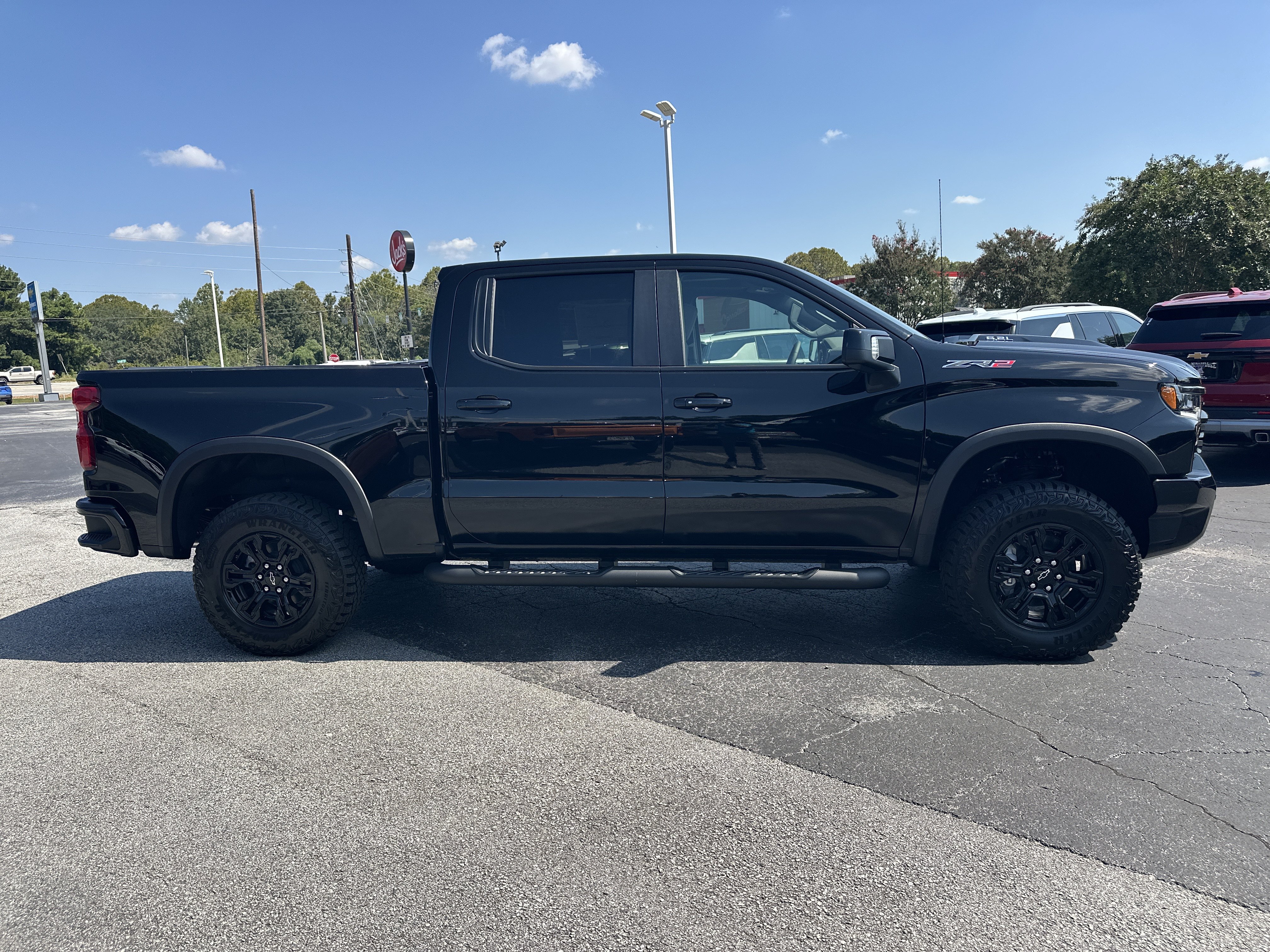 New 2026 Chevrolet Silverado 1500 ZR2 AWD/4WD image 10
