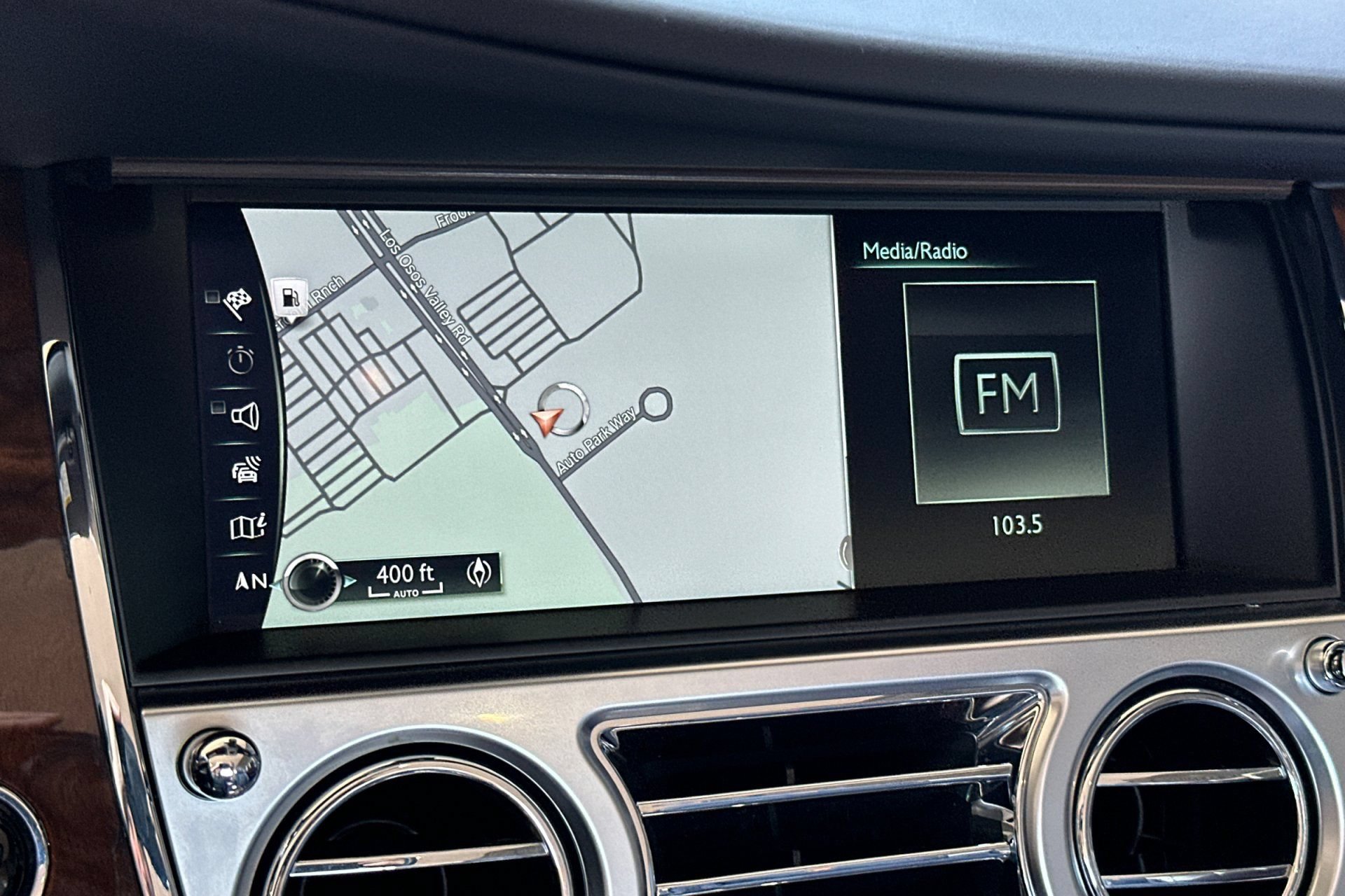 Used 2019 Rolls-Royce Dawn RWD image 36