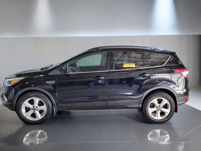 Used 2018 Ford Escape SE image 16