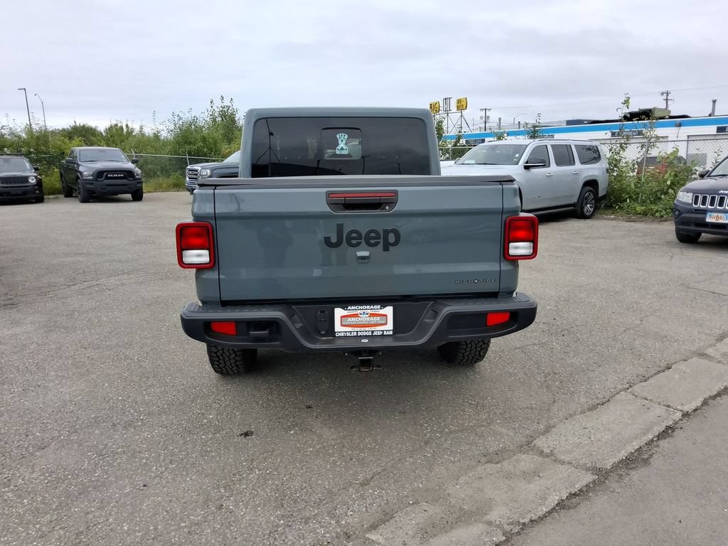 Certified 2025 Jeep Gladiator Sport AWD/4WD image 7