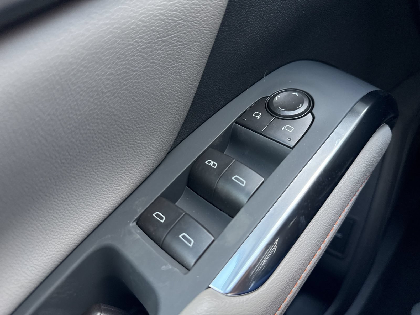 New 2026 Chevrolet Traverse LT AWD/4WD image 38