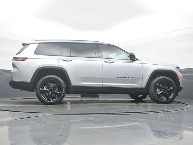 New 2025 Jeep Grand Cherokee L Limited w/ Black Appearance Package image 54