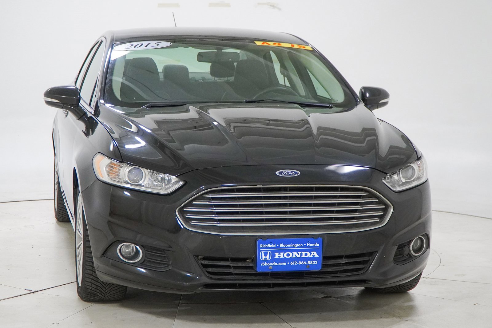 Used 2015 Ford Fusion SE w/ Equipment Group 202A image 14