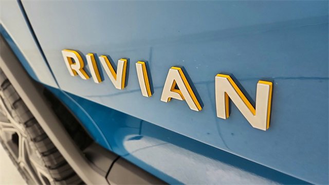 Used 2024 Rivian R1S Launch Edition image 17