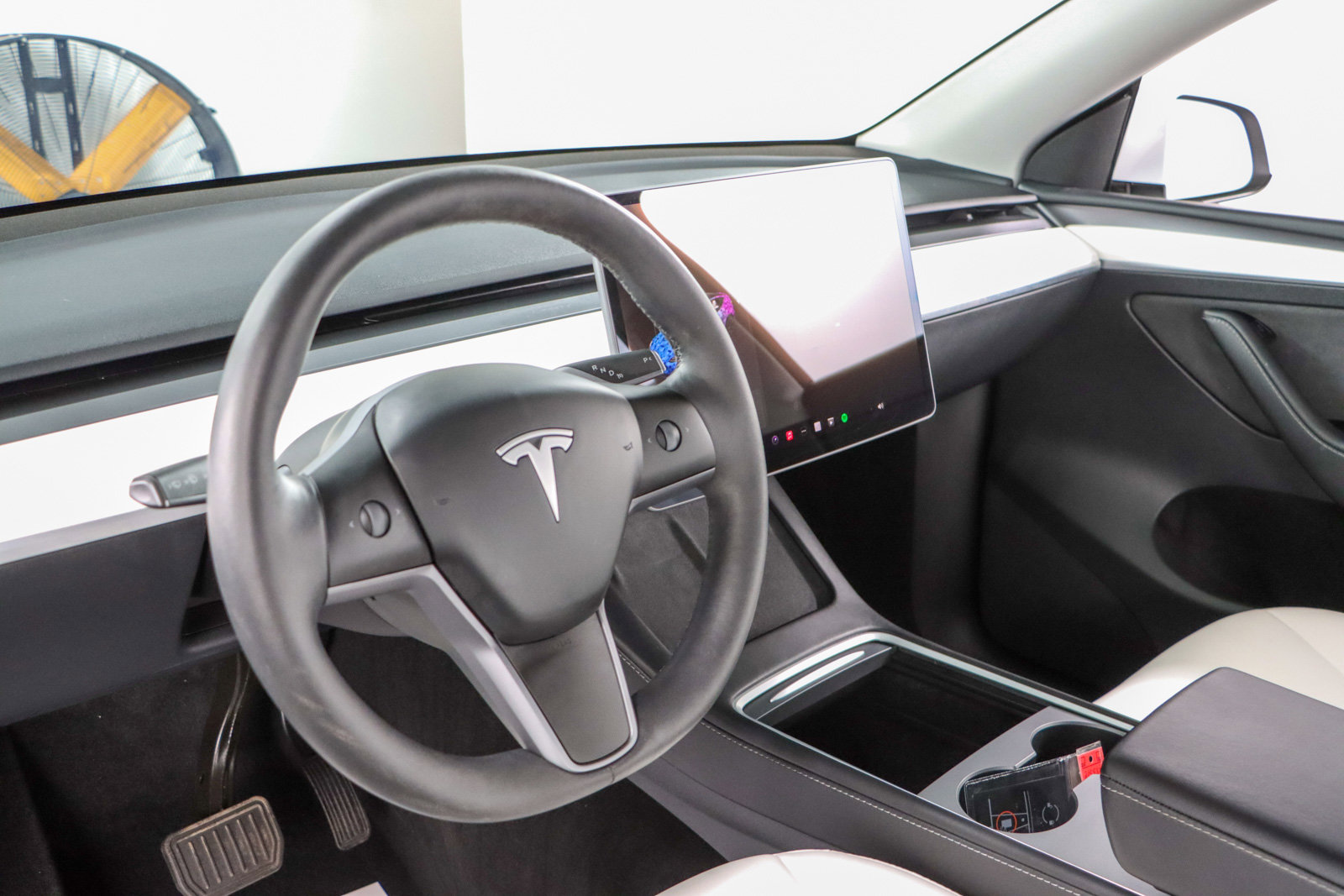 Used 2025 Tesla Model Y Long Range AWD/4WD image 20