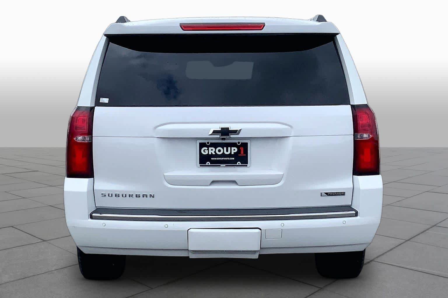 Used 2017 Chevrolet Suburban Premier RWD image 5