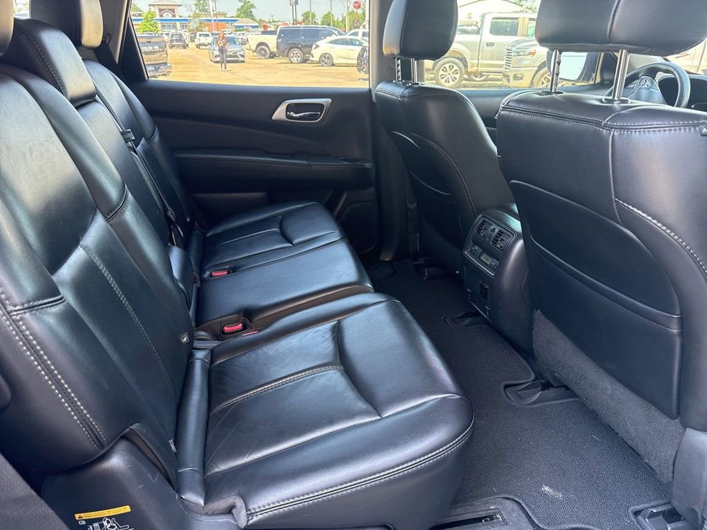Used 2017 Nissan Pathfinder SL FWD image 8