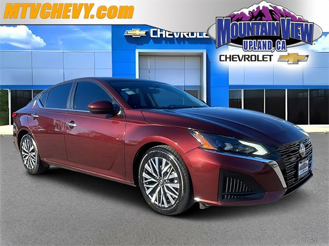 Used 2023 Nissan Altima 2.5 SV
