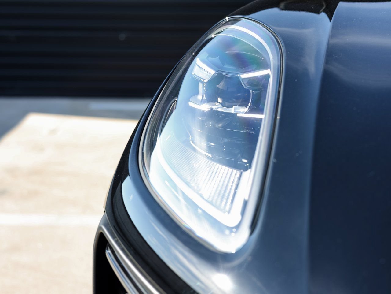 Certified 2026 Porsche Macan AWD/4WD image 13