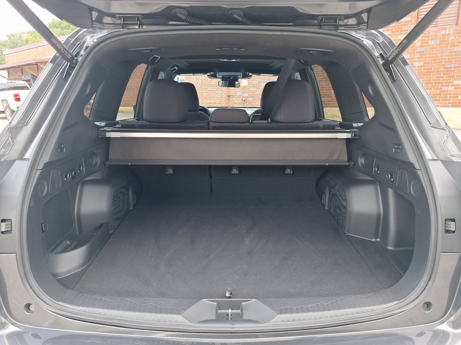 Used 2025 Subaru Forester Premium AWD/4WD image 30