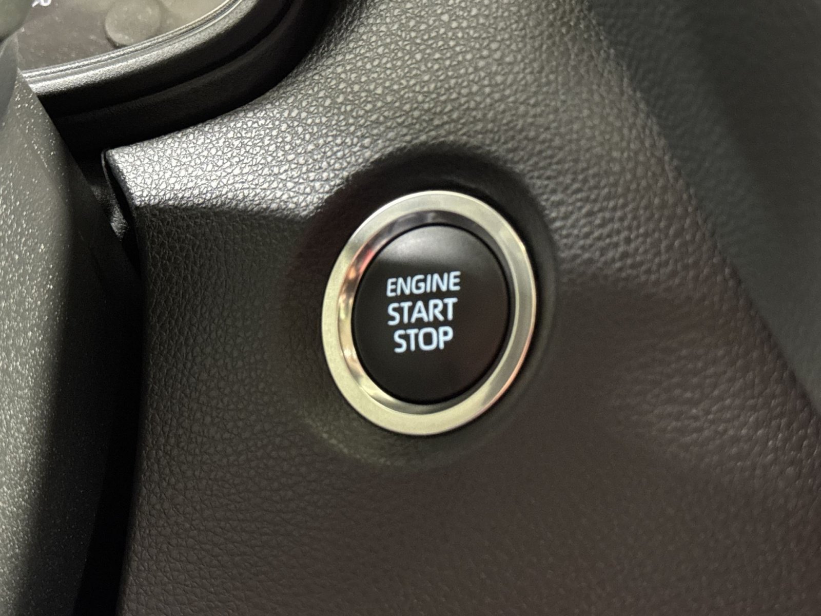 Used 2025 Toyota Corolla LE w/ Convenience Package FWD image 42