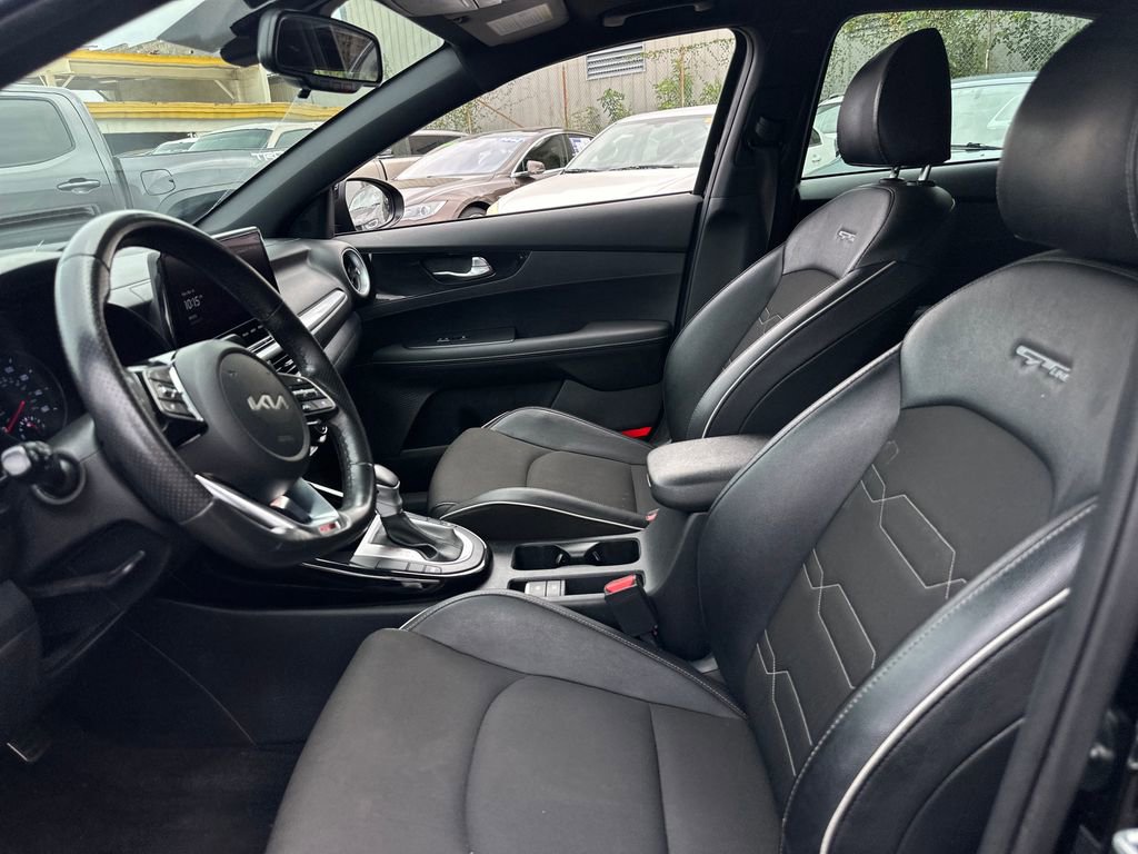 Used 2024 Kia Forte GT-Line w/ GT-Line Premium Package FWD image 13