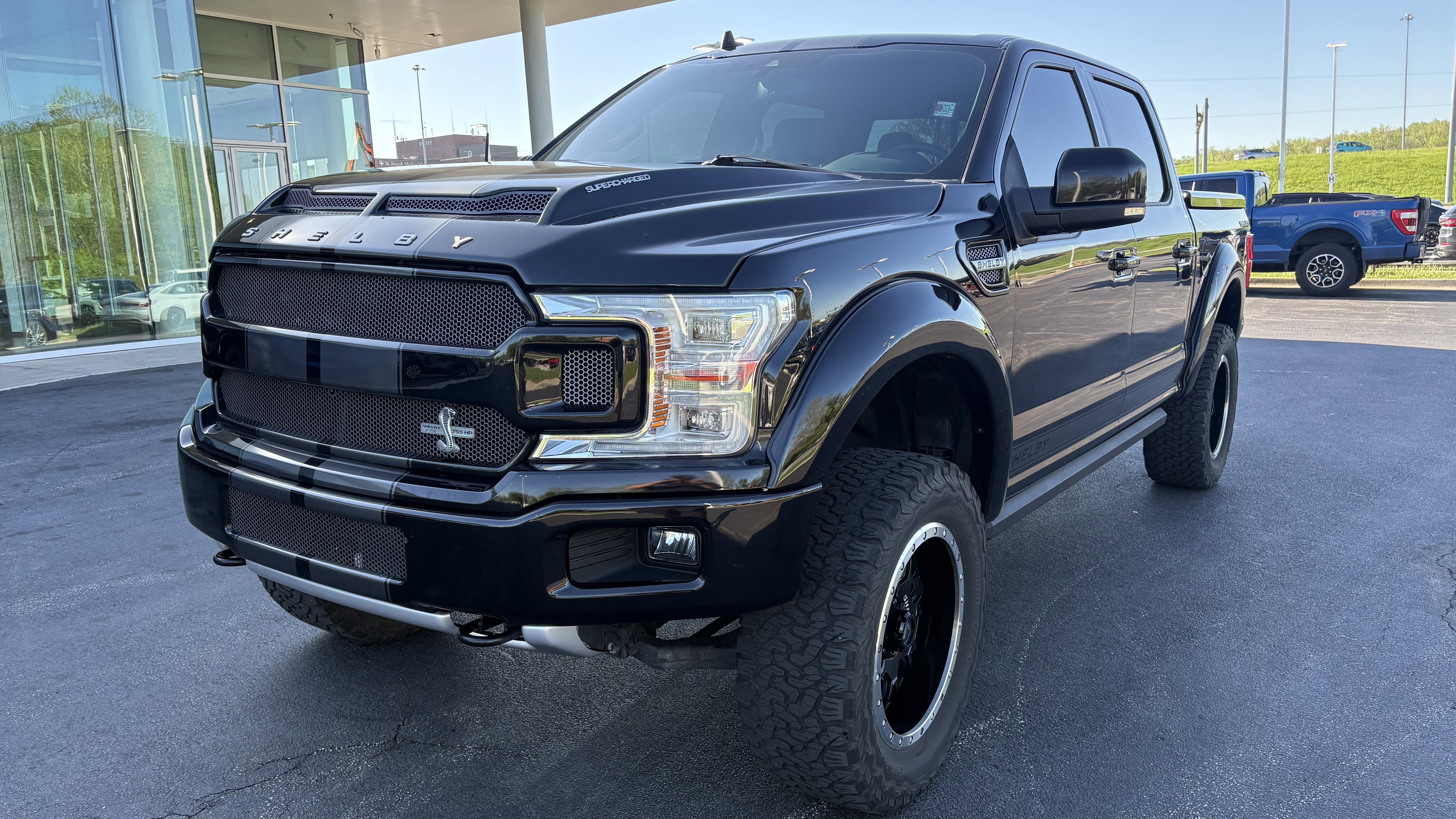 Used 2019 Ford F150 Lariat w/ Equipment Group 502A Luxury image 5
