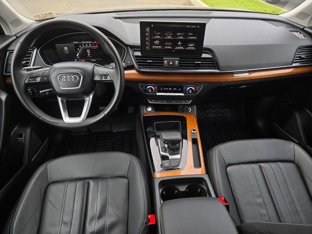 Used 2023 Audi Q5 2.0T Premium Plus w/ Premium Plus Package AWD/4WD image 15