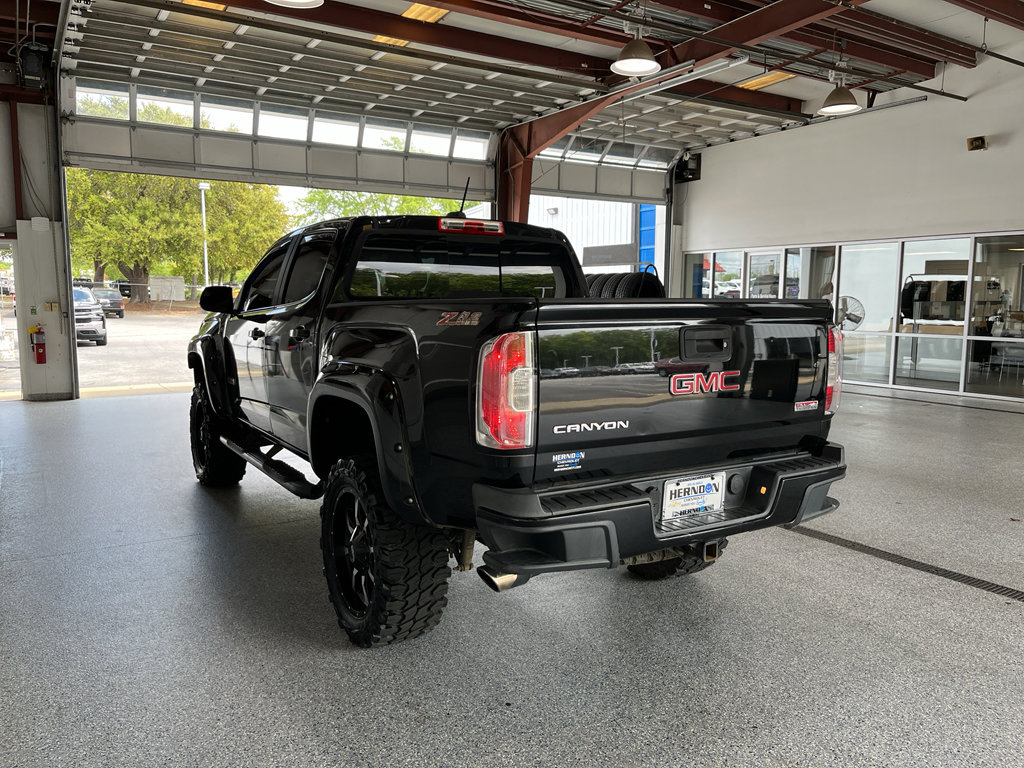 Used 2015 GMC Canyon SLE w/ All-Terrain Package image 6