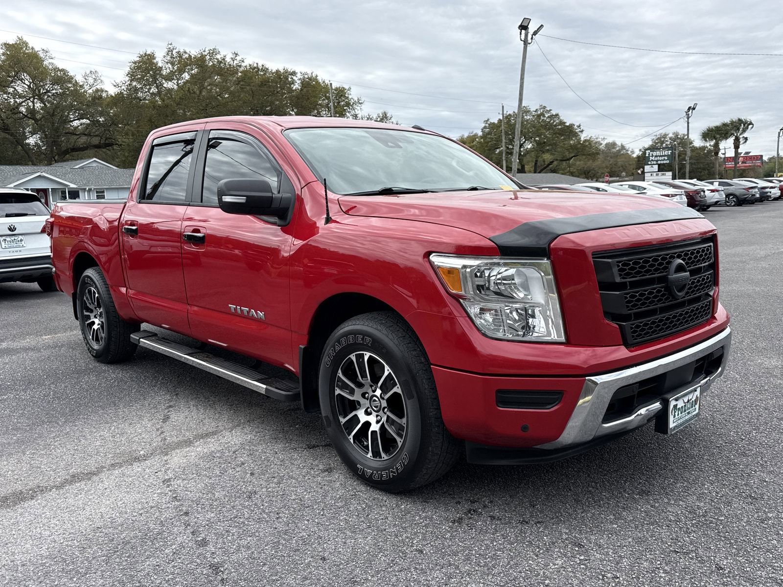 Used 2020 Nissan Titan SV w/ SV Convenience Package image 7