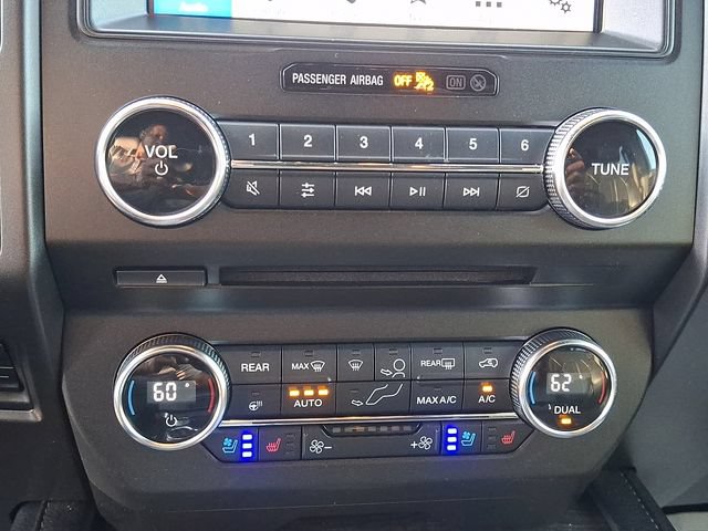 Used 2018 Ford Expedition Limited w/ Equipment Group 301A AWD/4WD image 14