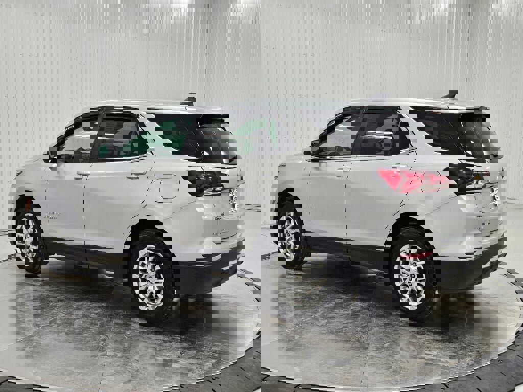Used 2022 Chevrolet Equinox LT image 3