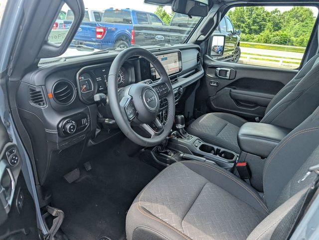 Used 2025 Jeep Gladiator Mojave AWD/4WD image 13