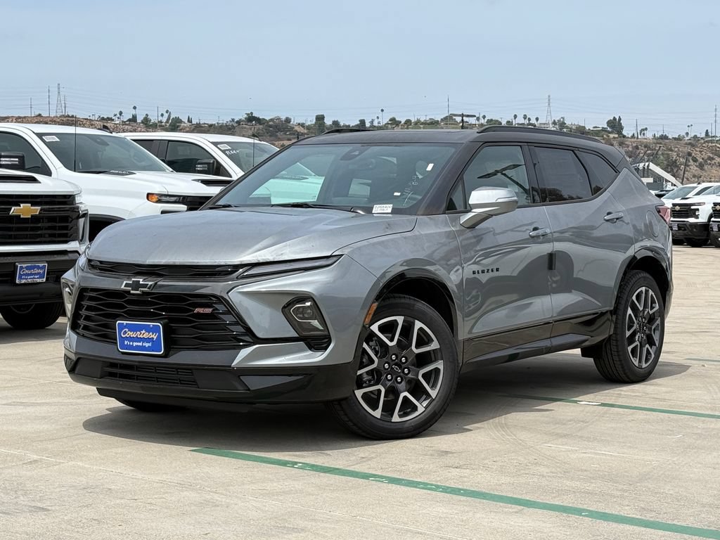New 2026 Chevrolet Blazer RS w/ Enhanced Convenience Package FWD image 2
