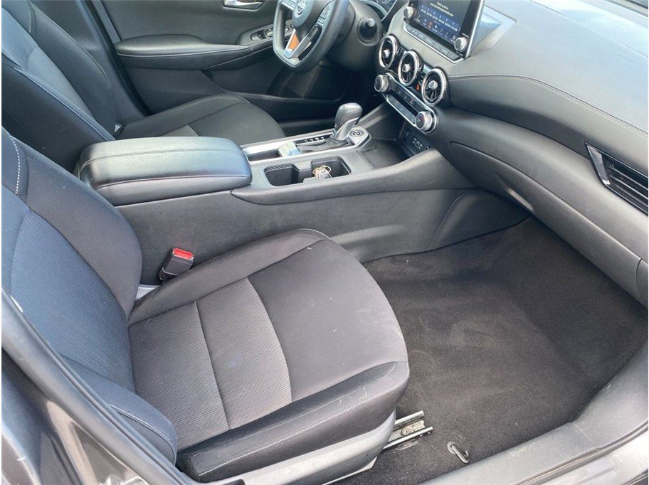 Used 2024 Nissan Sentra SV image 28